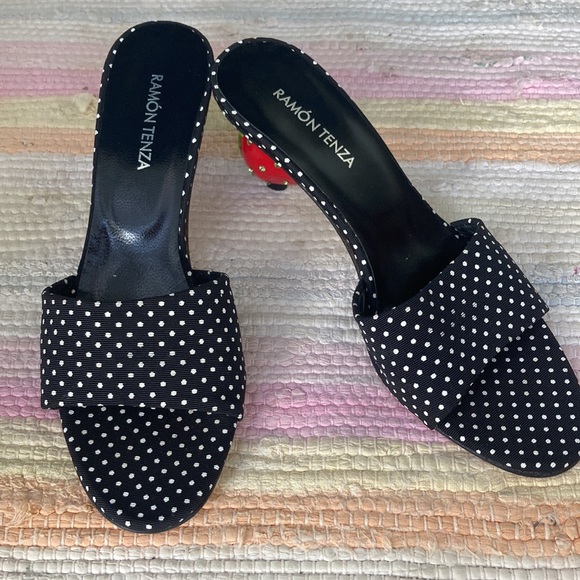 Ramon tenza strawberry heels made in Spain genuine leather sole - Picture 3 of 5